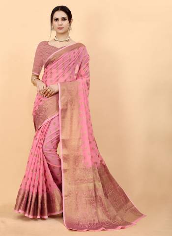 Enhance Your Beauty wearing This Saree In Fine Colored.These Saree Is Fabricated On Soft Cotton Slub Pair With Brocade Silk Blouse.Beautified With Heavy Jari Wevon Designer.