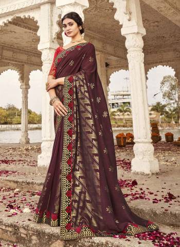 For A Pretty Look , Grab These Fancy Saree in All Over Fine Colored.Its Saree is Fabricated On Vichitra Silk Pair With Jacquard Blouse.Its Beautified With Designer Printed.