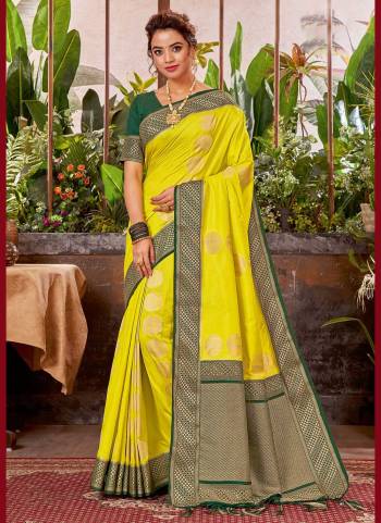 Enhance Your Beauty wearing This Saree In Fine Colored.These Saree Is Fabricated On Silk Based Pair With Silk Blouse And Beautified With Designer Weaving Work.