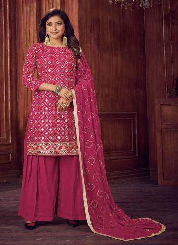 Grab These Designer Suit in All Over Pretty Colored Pair With Matching Bottom And Dupatta.These Suit is Fabricated On Georgette Pair With Georgette Bottom And Georgette Dupatta.Its Beautified With Heavy Designer Work.