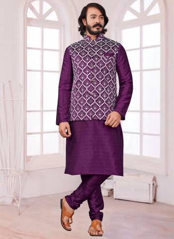 Take your ethnic style quotient to the next level by wearing this fashionable kurta set.Its Come With Art Silk Fabricated Pair With Art Silk Jacket And Silk Fabric Payjama.Buy Now