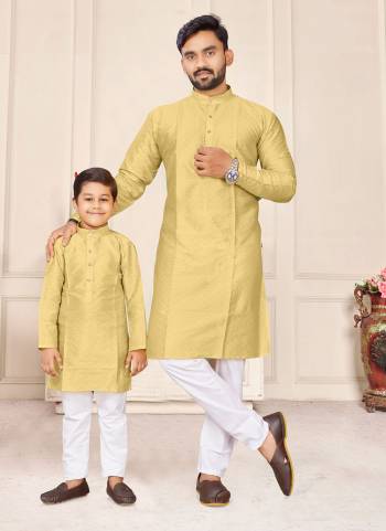 Take your ethnic style quotient to the next level by wearing this fashionable kurta set.Its Come With Silk Jacquard Fabricated Pair With Cotton Fabric Payjama.Buy Now