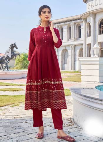 This Festive Season Look Beautiful And Feel comfortable In Beautiful Colored Kurti With Pant.These Kurti And Pant Are Fabricated On Rayon Slub.Its Beautified With Designer Printed With Embroidery.Its Available In All Regular Size.