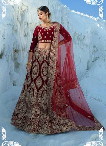 Forr A Beautiful Look,Grab These Lehenga Come With Pretty Colored Pai With Designer Blouse And Dupatta.These Lehenga And Blouse Are Fbaricated On Velvet Pair With Soft Net Dupatta.Its Beautified With Heavy Designer Work.