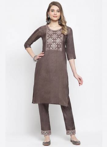 This Festive Season Look Beautiful And Feel comfortable In Beautiful Colored Kurti With Pant.These Kurti And Pant Are Fabricated On Silk Blend.Its Beautified With Designer Sequance Embroidery Work.Its Available In All Regular Size.