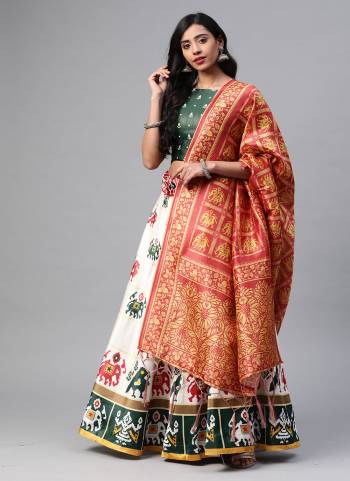 For A Different look,Grab These Fancy Lehenga in All Over Fine Colored.These Lehenga And Blouse Are Fabricated on Art Silk Pair With Art Silk Dupatta.Its Beautified With Designer Digital Printed.Buy Now These Amazing Collection.