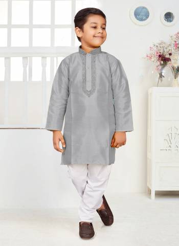 Grab These Children Wear Kurta And Payjama in Fine Colored.These Kurta is Fabricated on Dupian Silk Pair With Cotton Bottom With Thread Embroidery Work.