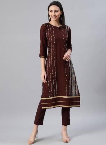 Buy These Casual Wear Kurti in Beautiful Colored Come With Rayon Fabricated With Designer Foil Printed.its Available in All Regular Size.Buy Now.