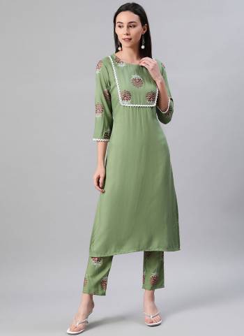 Buy These Casual Wear Kurti in Beautiful Colored Come With Rayon Fabricated With Designer Foil Printed.its Available in All Regular Size.Buy Now.