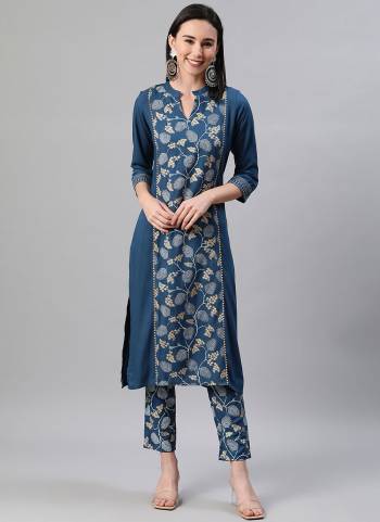 Buy These Casual Wear Kurti in Beautiful Colored Come With Rayon Fabricated With Designer Foil Printed.its Available in All Regular Size.Buy Now.