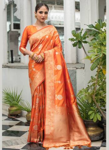 Enhance Your Beauty Wearing This Saree In Pretty Color Paired With Matching Colored Blouse. This Saree Is Fabricated On Banarasi Silk Paired With Banarasi Silk Fabricated Blouse. This Saree Is Beautified With Exclusive Wevon Designer. Buy This Saree Now