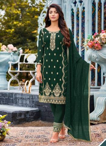 For An Elegant Personality, Grab This Suit In All Over fine Color Paired With Bottom And Dupatta.These Top is Fabricated On Faux Georgette Pair With Santoon Bottom And Faux Georgette Dupatta.Its Beautified With Designer Work.