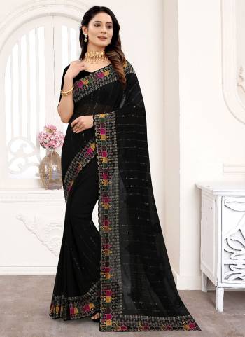 for  A Beautiful Look Grab These Saree in All Over Fine Colored Pair With Blouse.These Saree And Blouse Are Fabricated On Georgette Based.Its Beautified With Designer Embroidery Work.