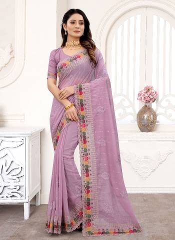 for  A Beautiful Look Grab These Saree in All Over Fine Colored Pair With Blouse.These Saree And Blouse Are Fabricated On Georgette Based.Its Beautified With Designer Embroidery Work.