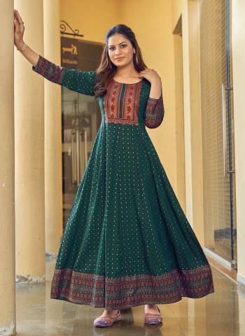 For A Casual Wear,Grab These kurti in fine Colored.These Kurti is Fabricated on Rayon Based.its Beautified With Designer Printed.its Available in All Regular Size.