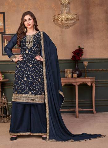 Celebrate This Festive With Beauty And Comfort Wearing This Suit?in All Over Fine Colored Pair With Bottom And Dupatta.These Suit is Fabricated On Faux Georgette Pair With Santoon Bottom And Faux Georgette Dupatta.Its Beautified With Heavy Designer Embroidery Work.