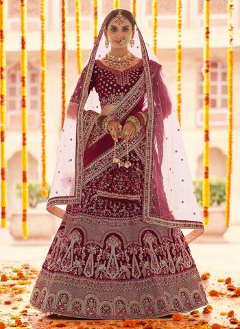 Here Is An Attractive Looking Designer Lehenga Choli in All Over Beautiful Colored.These Lehenga And Blouse Are Fabricated On Velvet Pair With Soft Net Dupatta.Its Beautified With Heavy Designer Work.