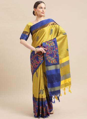 For A Pretty Look , Grab These Saree in All Over Fine Colored.These Saree And Blouse Are Fbaricated on Cotton Silk.Its Beautified With Wevon Designer,Embroidery Work. 