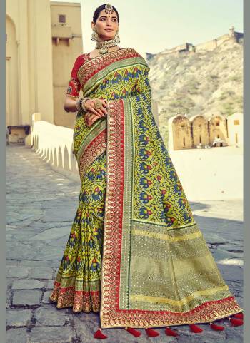 Grab These Heavy Designer Look Saree in Lovely Colored pair With Designer Blouse.These Saree And Blouse Are Fabricated On Silk Based.its Beautified With Wevon Designer And Mirror Embroidery Work.