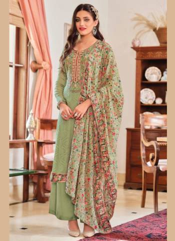 For A Designer Look,Grab These Suit in All Over Beautiful Colored Pair With Sharara Bottom And Designer Dupatta.These Suit And Dupatta Are Fabricated On Georgette Pair With Santoon Bottom.Its Beautified With Heavy Designer Embroidery And Diamond Work.