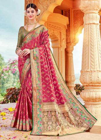 Grab These Saree in Fine Colored Pair With Fancy Blouse.These Saree And Blouse Are Fabricated On Silk Based.Its Beautified With Heavy Wevon Designer Work.