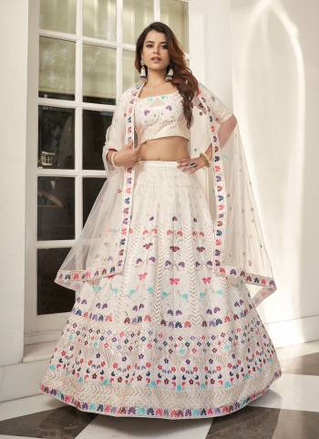 For A Beautiful Look Grab These Designer Lehenga in All Over Fine Colored.These Lehenga And Blouse Are Fabricated Silk Pair With Silk Dupatta.Its Beautified With Heavy Designer Work.