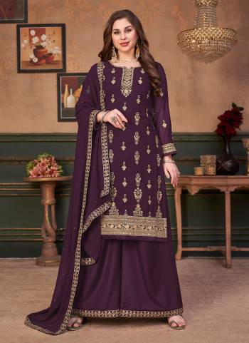 Looking Different Grab These Plazzo Suit in Beautiful Colored Pair With Bottom And Dupatta.These Top is Fabricated on Faux Georgette Pair With Santoon Bottom And Faux Georgette Dupatta.Its Beautified With Heavy Designer Embroidery Work.