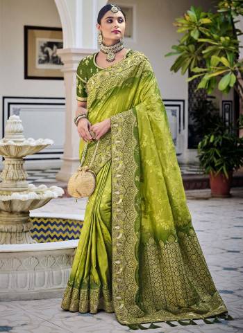 For A Different Look , Grab These Beautiful Saree in Fine Colored.These Saree is Fabricated On Banarasi Silk Pair With Raw Silk Blouse.Its Beautified With Heavy Wevon Designer And Embroidery Work.