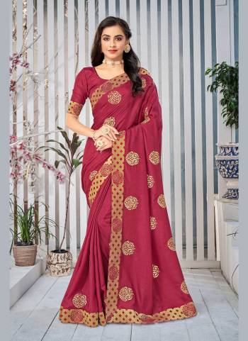 Enhance Your Beauty Wearing This Saree In Lovely Color Paired With Blouse. This Saree is Fabricated on Art Silk Pair WIth Art Silk Blouse.Its Beautified With Designer Work.