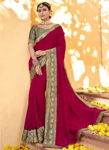 Look Beautiful In This Pretty Colored Saree Pair With Blouse.These Saree is Fabricated On Vichitra Silk Pair With Brocade Blouse.Its Beautified With Jacquard Wevon Designer Work.