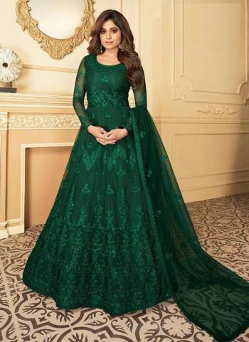 Attract All Wearing This Suit in Beautiful Colored.These Suit Is Fabricated On Butterfly Net Pair With Satin Silk Bottom And Butterfly Net Dupatta.Its Beautified With Heavy Designer Embroidery Work.