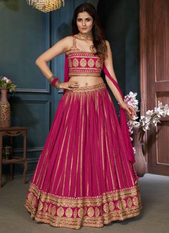 Earn Lots Of Compliments Wearing This Lehenga Choli in Pretty Colored.These Lehenga And Blouse Are Fabricated On Georgette Based Pair With Lyera Dupatta.its Beautified With Heavy Designer Work.