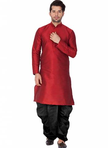 Take your ethnic style quotient to the next level by wearing this fashionable kurta set.Its Come With Banglori Silk Fabricated Kurta And Bottom.Its Beautified With Dyed Solid Work.