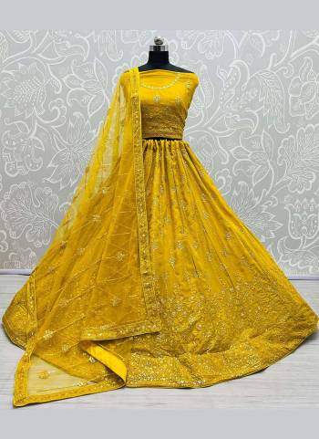 For A Beautiful Look,GrabThese Heavy Designer Lehenga in All Over Fine Colored.These Lehenga And Blouse Are Fabricated On Georgette Pair With Soft Net Blouse.Its Beautified Wth Designer Work.