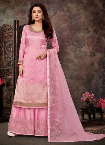 Grab These Designer Plazzo Suit in All Over Beautiful Colored.These Top is Fabricated On Dolla Jacquard Pair With Net Bottom And Dupatta.Its Beautified With Wevon Designer,Embroidery,Stone Work.