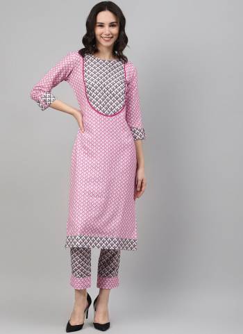 For A Different Look,Grab These kurti in Beautiful Colored.These Kurti is Fabricated On Rayon its Beautified With Designer Printed Work.Its Available in All Regular Size.