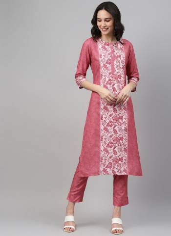 For A Different Look,Grab These kurti in Beautiful Colored.These Kurti is Fabricated On Rayon its Beautified With Designer Printed Work.Its Available in All Regular Size.