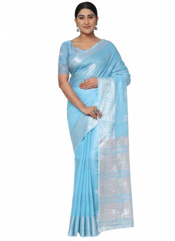 Grab These Casual Wear Saree in Fine Colored.These Saree is Fabricated On Cotton Silk Pair With Cotton Silk Blouse.Its Beautified With  Silver Jari Wevon Designer Work.