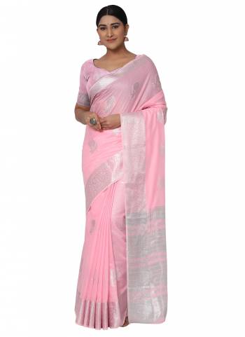 Grab These Casual Wear Saree in Fine Colored.These Saree is Fabricated On Cotton Silk Pair With Cotton Silk Blouse.Its Beautified With  Silver Jari Wevon Designer Work.