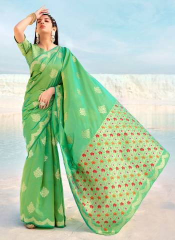 For A Different Looking Saree, Grab These Saree in Fine Colored.These Saree And Blouse Are Fabricated On Banarasi Silk.Its Beautified With Geometric Woven Designer Work.Buy Now