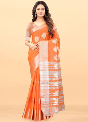 Grab These Casual Wear Saree in Fine Colored.These Saree  And Blouse Are Fabricated On Cotton.Its Beautified With Heavy Jari Wevon Designer Work.