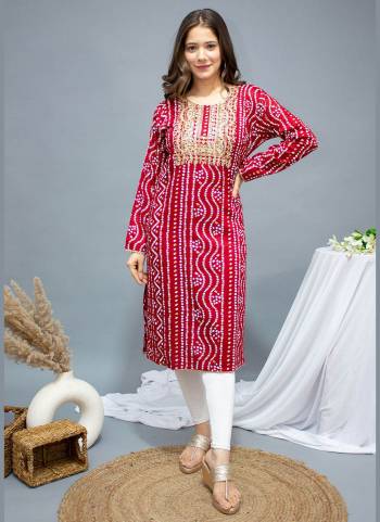 Grab These Casual Wear Kurti in All Over Beautiful Colored.These Kurti is Fabricated On Rayon.Its Beautified With Bandhej Printed,Embroidery Work.Its Available in All Regular Size.