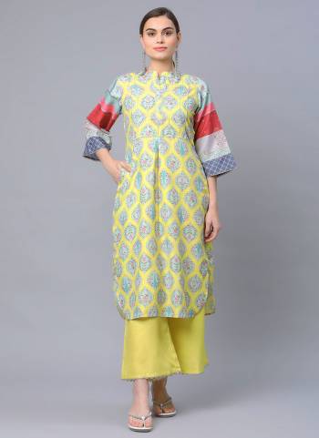 Grab These Beautiful Readymade Kurti Come With Bottom.These Kurti And Bottom Are Fabricated On Cotton.Its Beautified With Designer Printed.Its Available in All Regular Size.