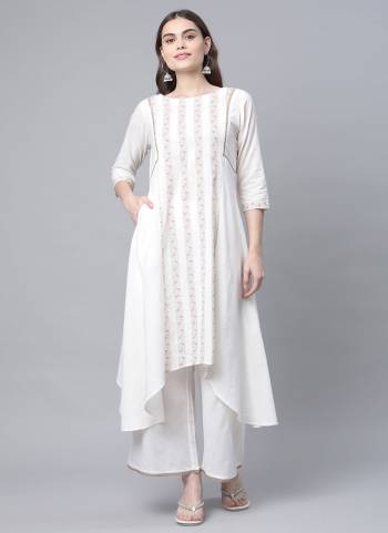 Grab These Beautiful Readymade Kurti Come With Bottom.These Kurti And Bottom Are Fabricated On Cotton.Its Beautified With Designer Printed.Its Available in All Regular Size.