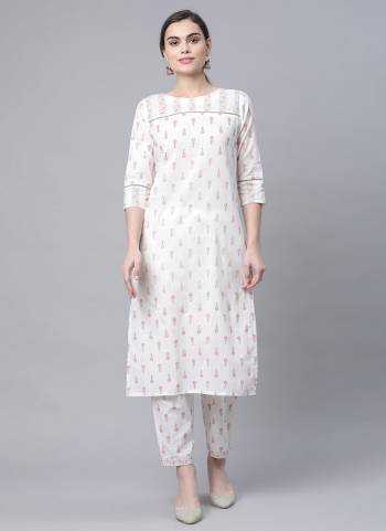 Grab These Beautiful Readymade Kurti Come With Bottom.These Kurti And Bottom Are Fabricated On Cotton.Its Beautified With Designer Printed.Its Available in All Regular Size.