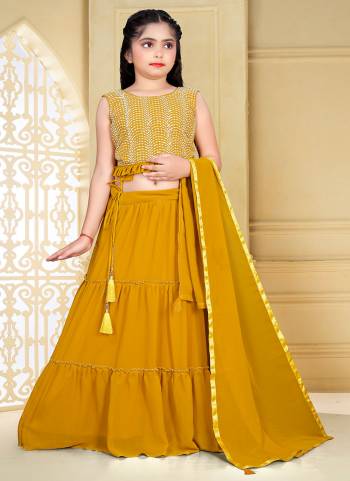 Grab These Readymade Childern Wear Lehenga Choli in All Over Pretty Colored.These Lehenga And Dupatta Are Fabricated on Georgette Pair WIth Georgette Blouse.Its Beautified With Designer Sequance Embroidery Work.