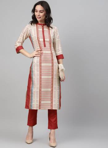 Grab These Readymade Casual Wear Kurti in Fine Colored.These Kurti is Fabricated On Rayon.Its Beautified With Digital Printed Work.Its Available in All Regular Size.