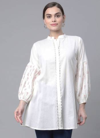 Grab These Readymade Tunic Top in Fine Colored.Its Come With Cotton Fabricated With Digital Printed Work.Its Available in All Regular Size.