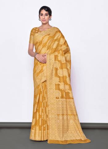 Grab These Saree in Fine Colored PairWIth Matching Blouse.These Saree And Blouse Are Fabricated On Lukhnowi Cotton.Its Beautified With  Heavy Wevon Designer Work.