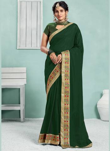 Grab These Casual Wear Saree in Fine Colored.These Saree Is Fabricated On Vichitra Silk Pair With Art Silk Blouse.Its Beautified With Wevon Designer Work.